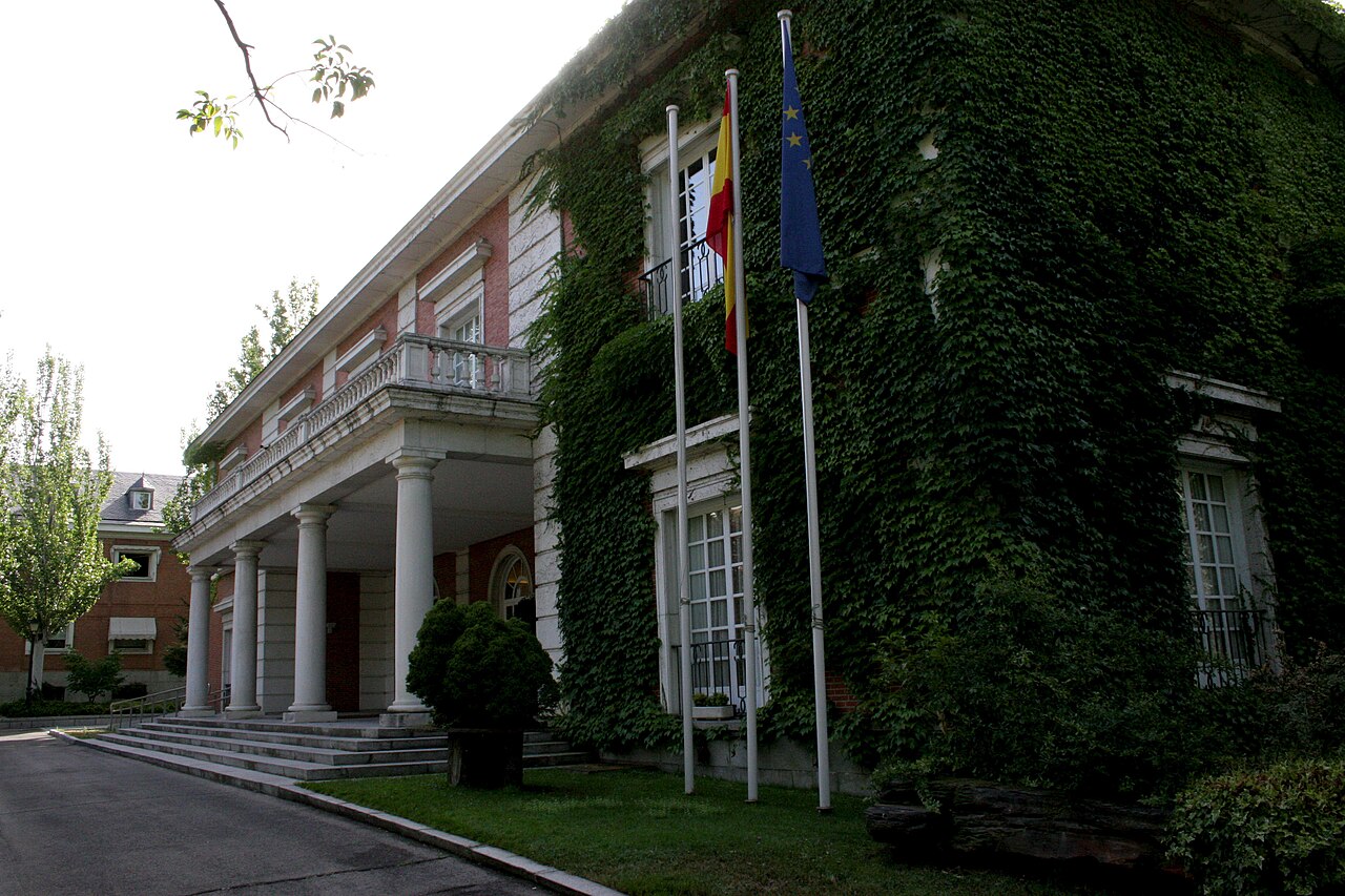 资料照:西班牙首相府Moncloa;Yeray Díaz/Wikimedia Commons,CC BY 2.0;历史照片,缩小上传,未AI处理。