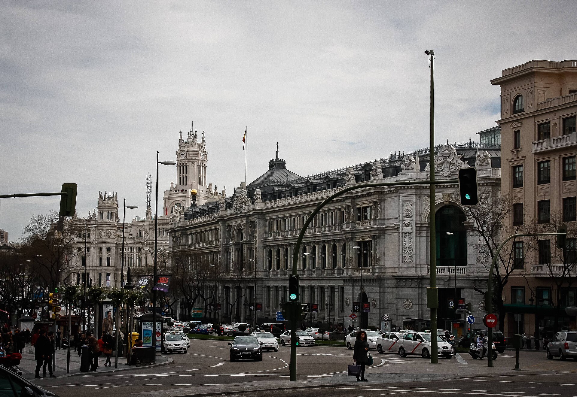 马德里央行总部 / Banco de España (Madrid) · D. Rovchak / Wikimedia Commons · CC BY-SA 4.0