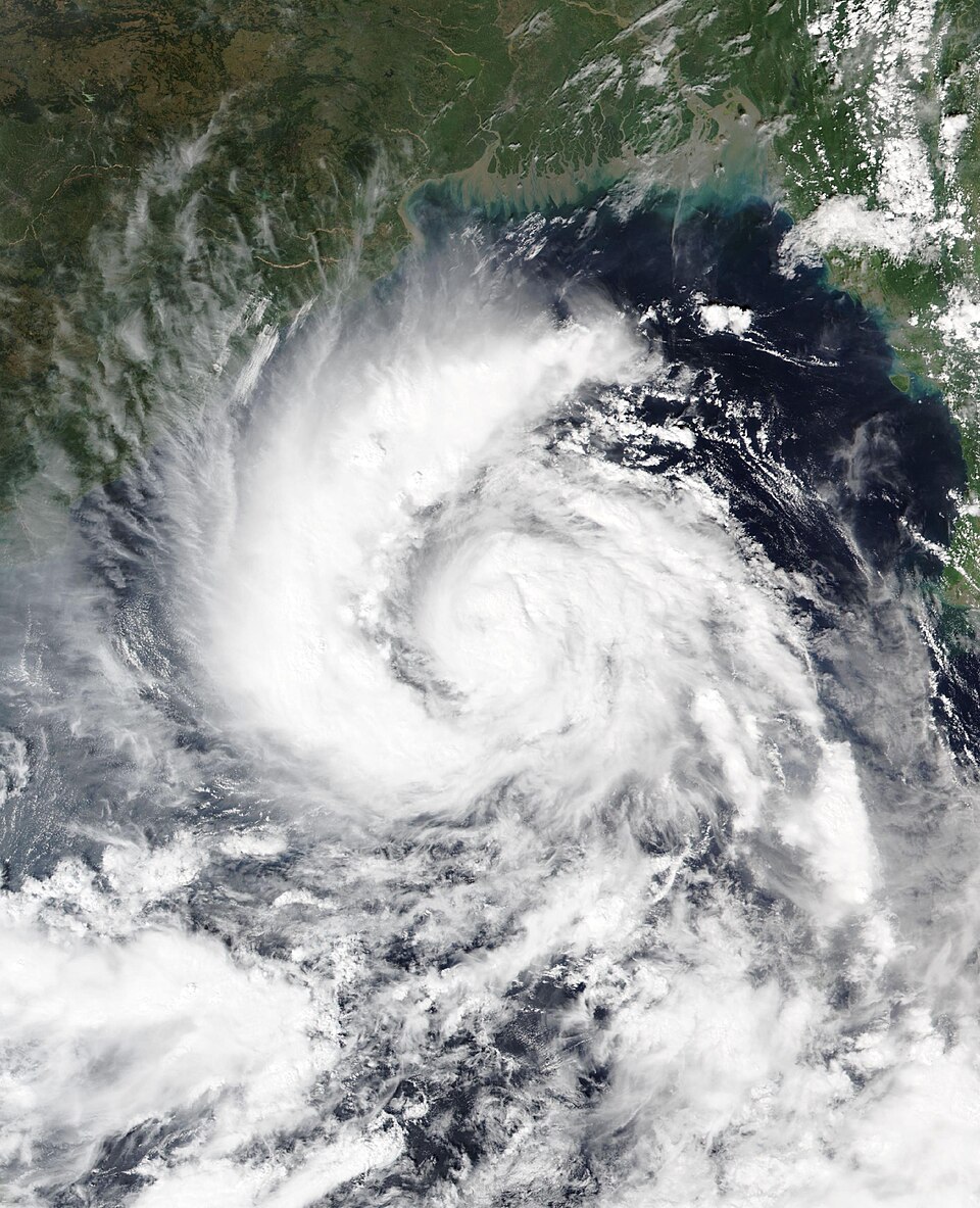 NOAA-20卫星VIIRS于2026年10月26日拍摄的气旋Arnab云系图;NASA EOSDIS Worldview/NOAA,公有领域(资料图,早于登陆)。